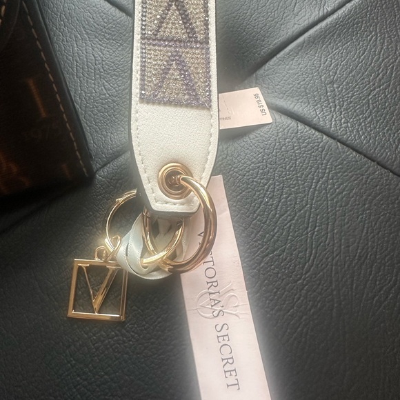 Dooney & Bourke mega bundle - Picture 6 of 16